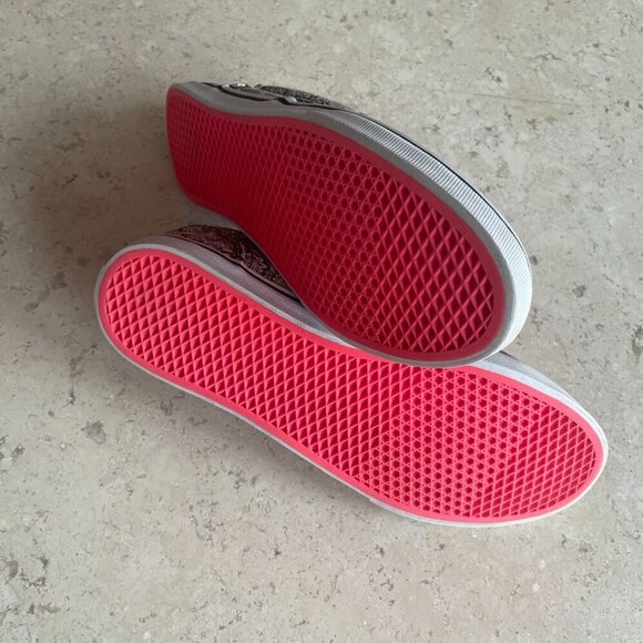 Vans Atwood Black/White Paisley Lace-Up Shoes, Size Women 7.5 - Picture 4 of 6